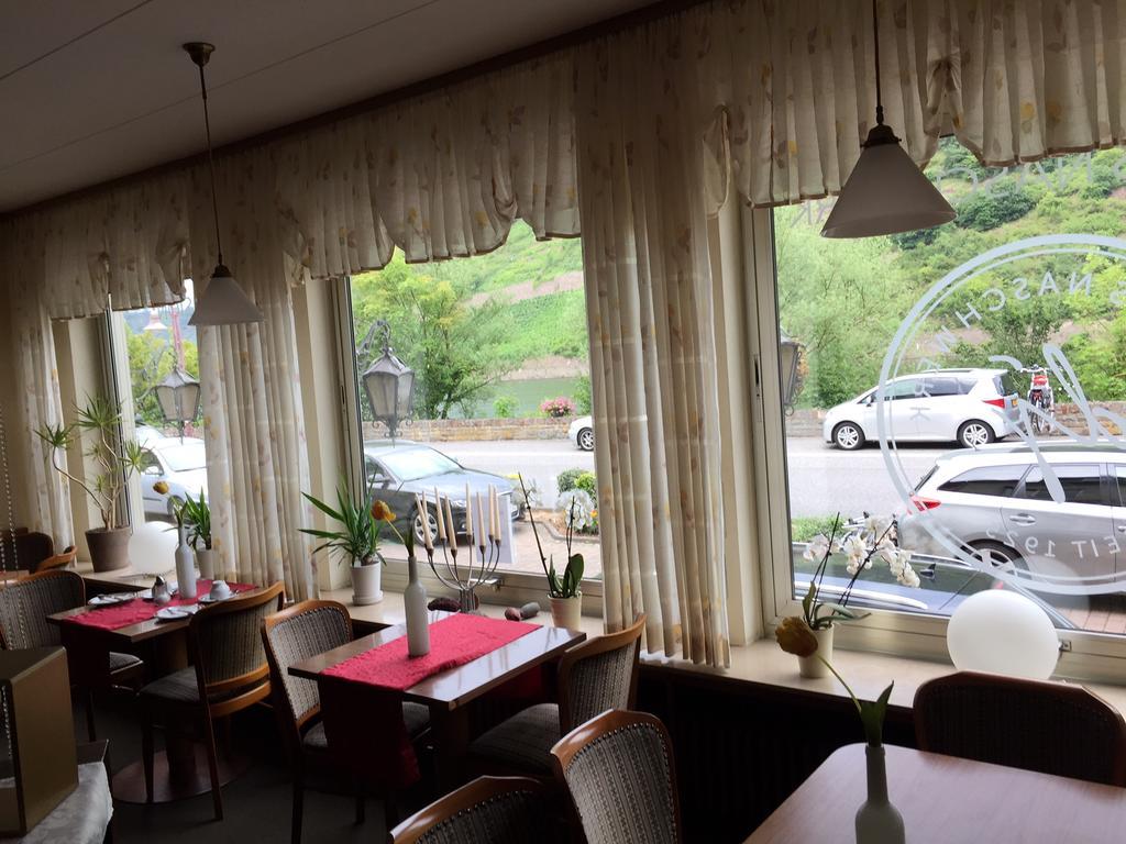 Pension Cafe-Braun Лёф Экстерьер фото